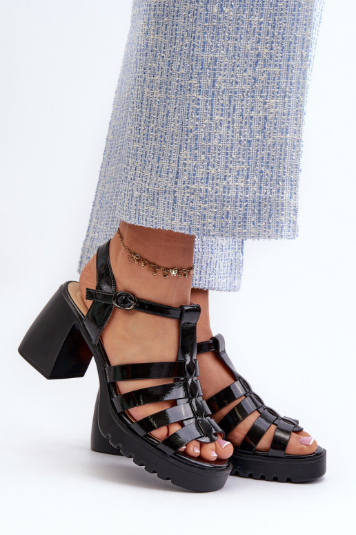 Lakýrované kožené dámské sandály na podpatku černé Aninifer