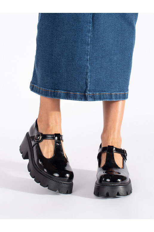 Černé lakované polobotky na platformě dámské