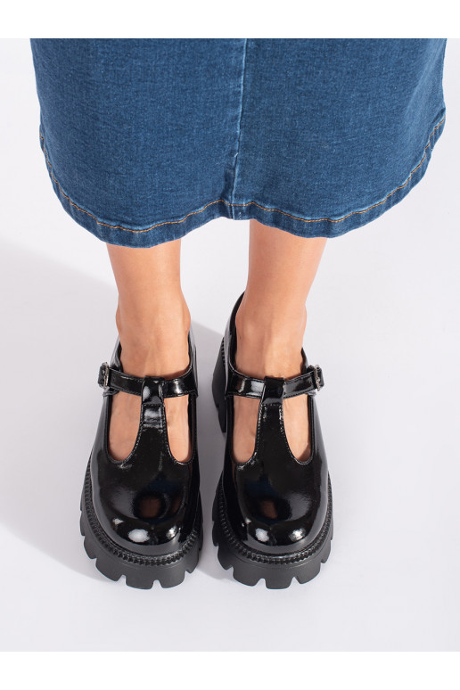 Černé lakované polobotky na platformě dámské