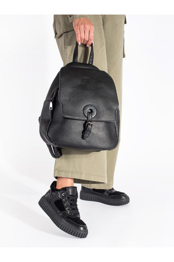 Černé vysoké dámské trampky 2