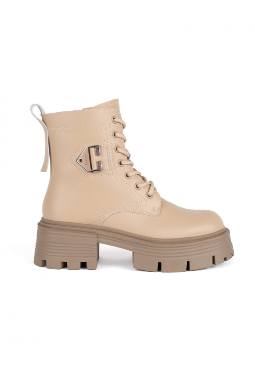 Kožené béžové kotníkové boty na hrubé podrážce