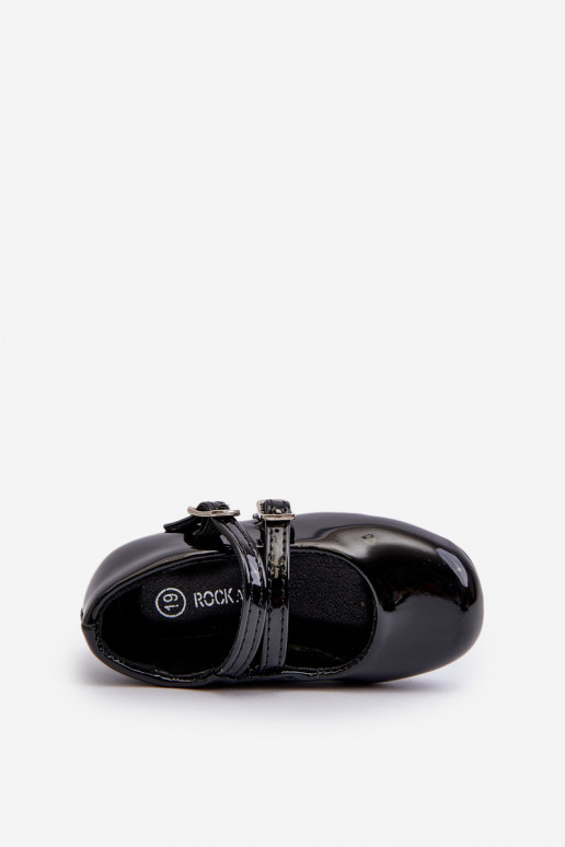 Vaikiški lakuoti batai su dirželiais... Vaikiški lakuoti batai su dirželiais...