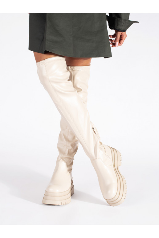 Krémové mušketýrky na platformě