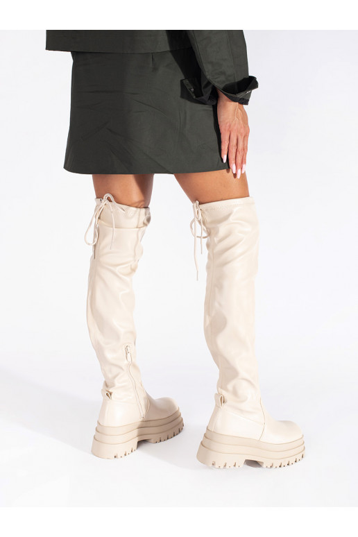 Krémové mušketýrky na platformě