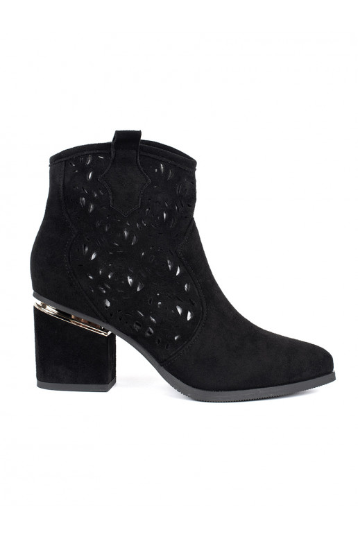 Černé dírkované dámské kovbojské boty