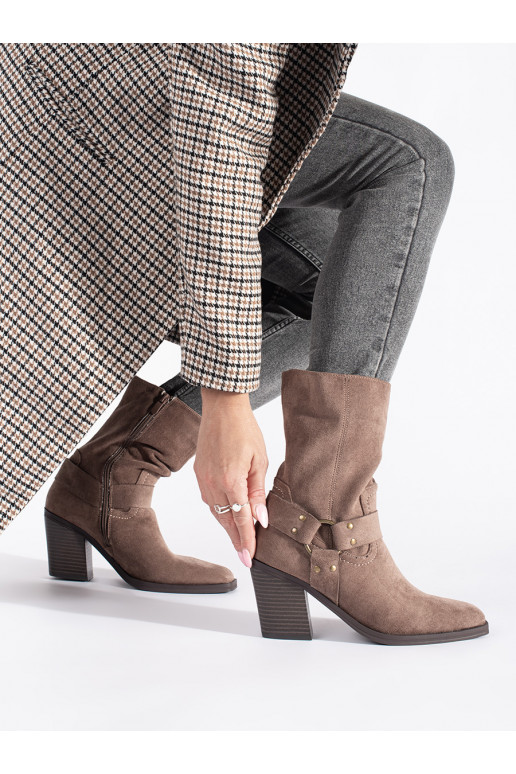 Semišové béžové kotníkové boty na sloupku