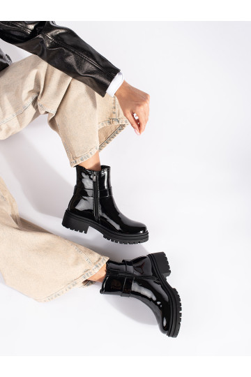 Lakované dámské černé štibletky 2