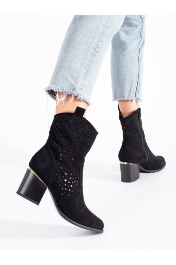 Ažurové kotníkové boty kovbojky černé na sloupku 2