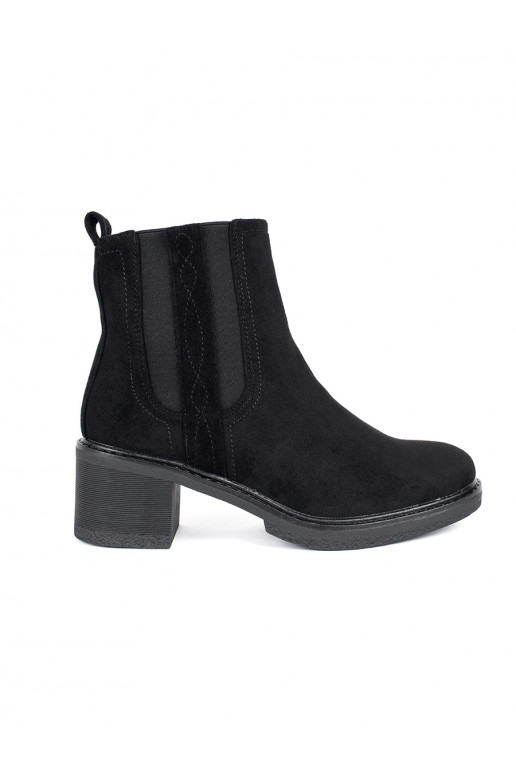 Černé semišové kotníkové boty štibletky na sloupku