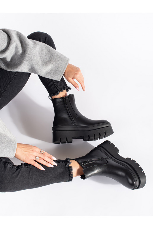 Černé dámské štibletky na platformě