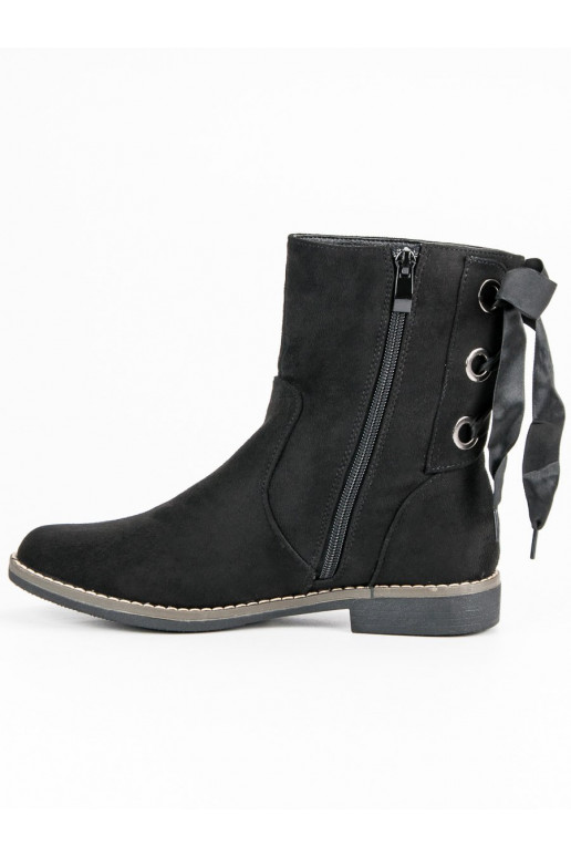 Klasické kotníkové boty se stužkou