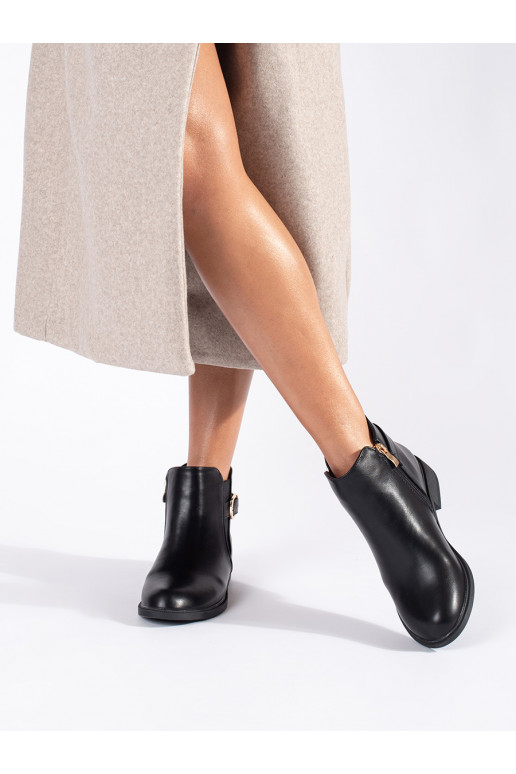 Černé dámské štibletky se zlatými prvky