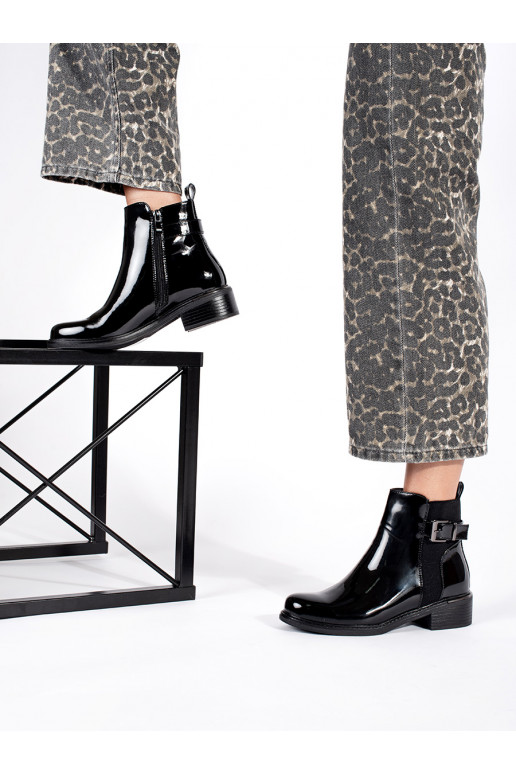 Lakované černé dámské štibletky