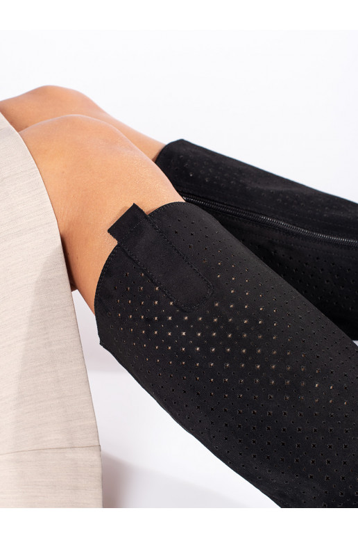 Ažurové semišové oficírky