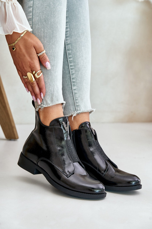 Lakované Nízké Boty Dámské Na Plochém Podpatku Zateplené Černé S.Barski HY42-120 Černé Lakované Nízké Boty Dámské Na Plochém Podpatku Zateplené Černé S.Barski HY42-120 Černé