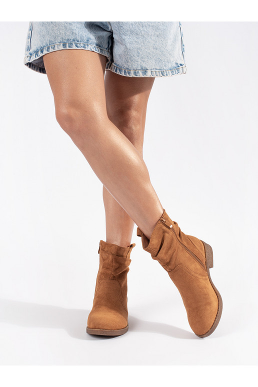Hnědé dámské kotníkové boty kovbojky