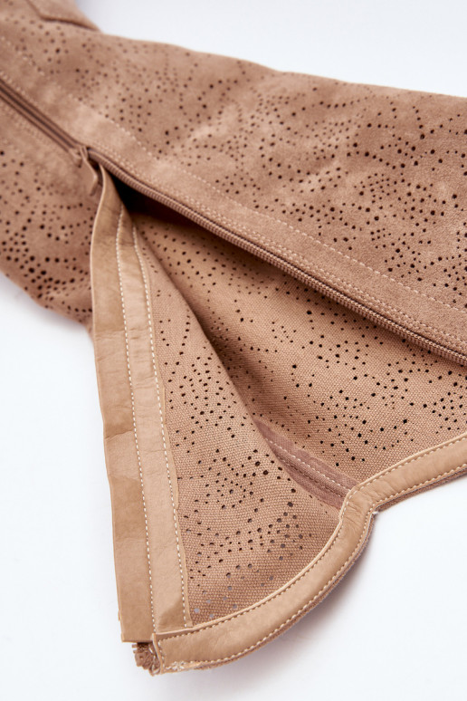 Moteriški ilgaauliai batai su ažūro... Moteriški ilgaauliai batai su ažūro...