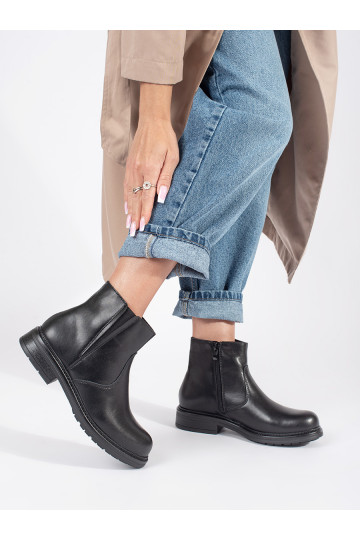 Černé kožené dámské štibletky na ploché podrážce Sergio Leone