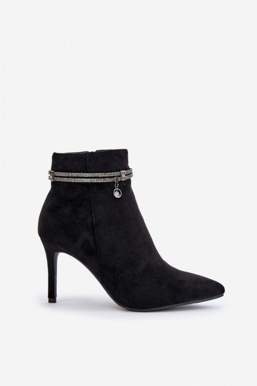 Boty Na Podpatku S Dekorativním Pásem Eko Sametové Vinceza 16469 Černé Boty Na Podpatku S Dekorativním Pásem Eko Sametové Vinceza 16469 Černé