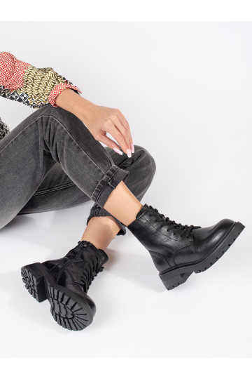 Černé kožené dámské boty workery na platformě Sergio Leone 2