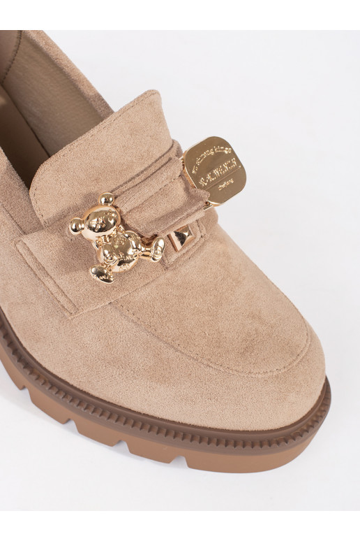 Béžové dámské semišové polobotky na podpatku s kovovou ozdobou