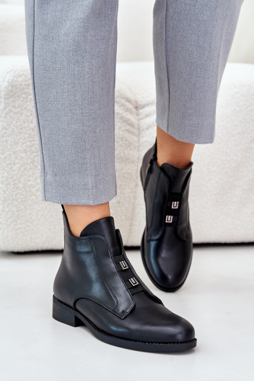 Zateplené dámské boty na plochém podpatku z eko kůže černé S.Barski HY42-716 Zateplené dámské boty na plochém podpatku z eko kůže černé S.Barski HY42-716