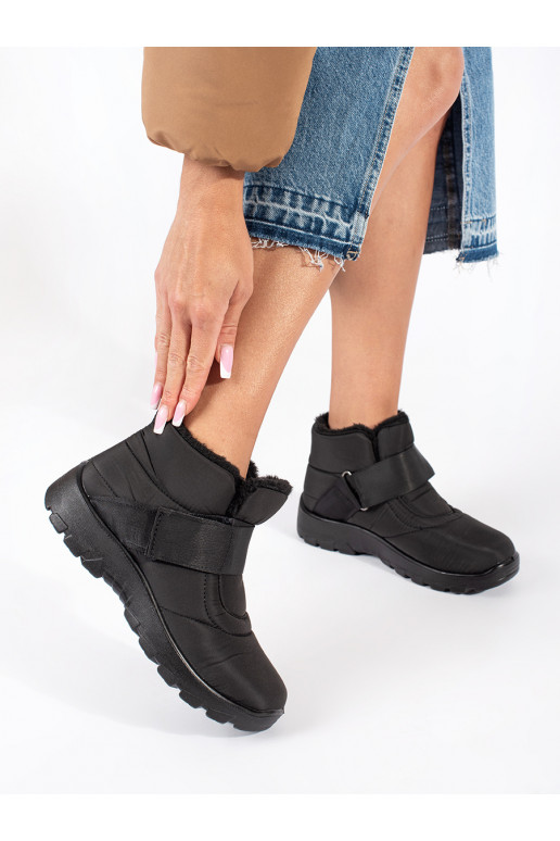 Černé pohodlné dámské sněhule