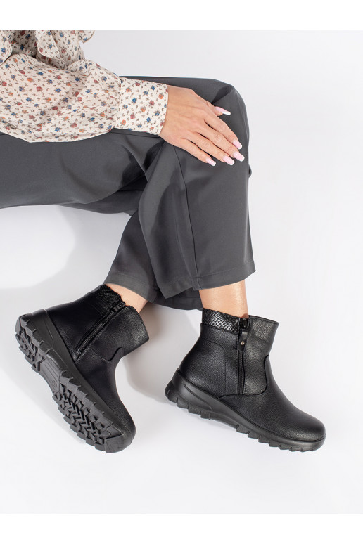 Černé pohodlné zateplené dámské boty