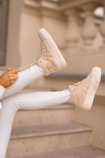 Zateplené Dámské Tenisky S Kožíškem Typu Beránek Big Star OO274A444 Béžové 2