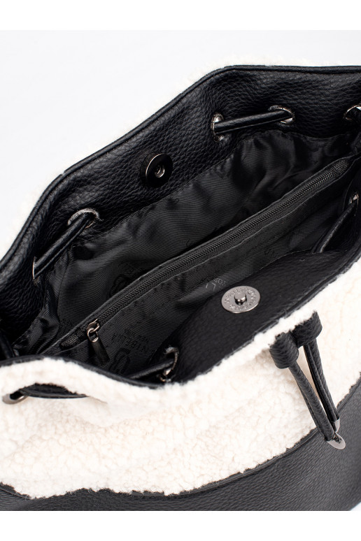Černá dámská kabelka s kožešinovou částí beránkového typu