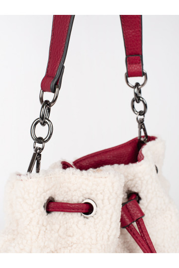 Červená dámská kabelka s kožešinovou částí beránkového typu 2