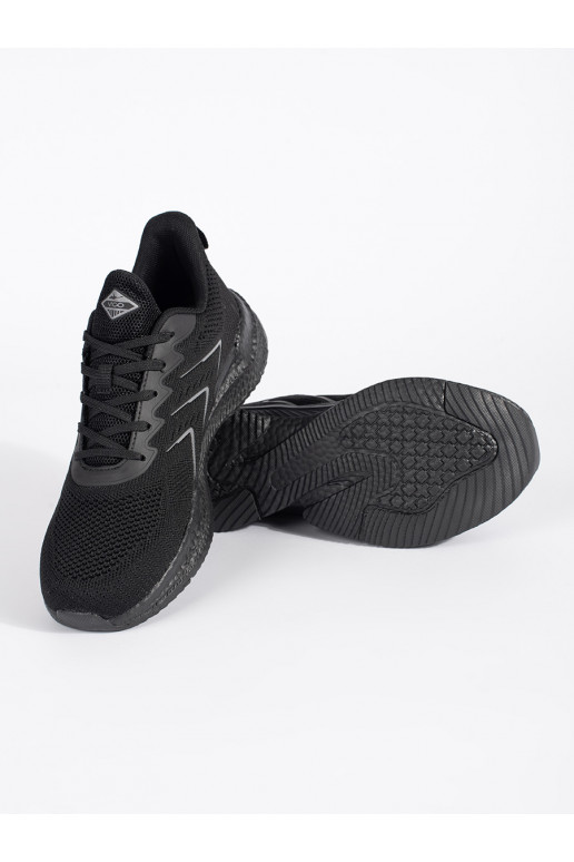 Černé lehké sportovní boty na šněrování