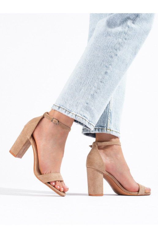 Béžové semišové sandály na podpatku Shelovet