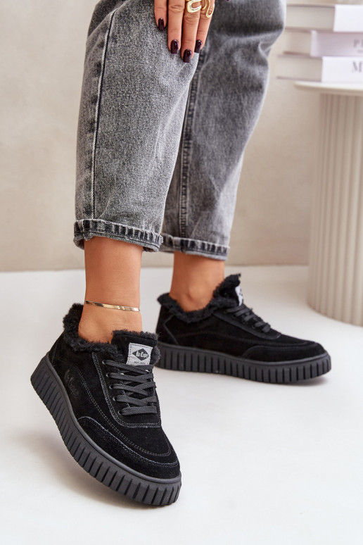 Kožené dámské sneakersy zateplené kožíškem černé Lee Cooper LCJ-24-01-2973 Kožené dámské sneakersy zateplené kožíškem černé Lee Cooper LCJ-24-01-2973