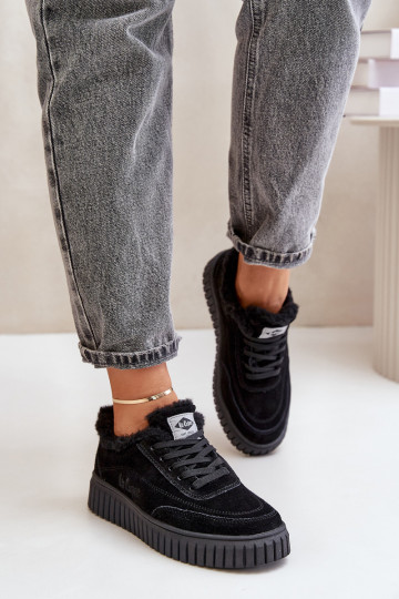 Kožené dámské sneakersy zateplené kožíškem černé Lee Cooper LCJ-24-01-2973 2