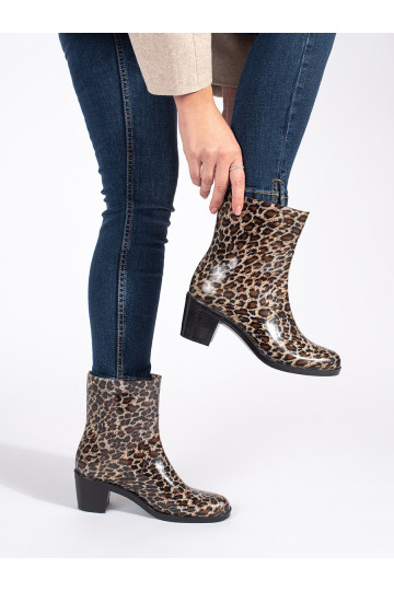 Dámské holínky na podpatku v panterovém vzoru 2