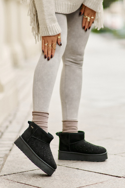 Sněhule se zdobením na platformě Big Star OO274A105 černé Sněhule se zdobením na platformě Big Star OO274A105 černé