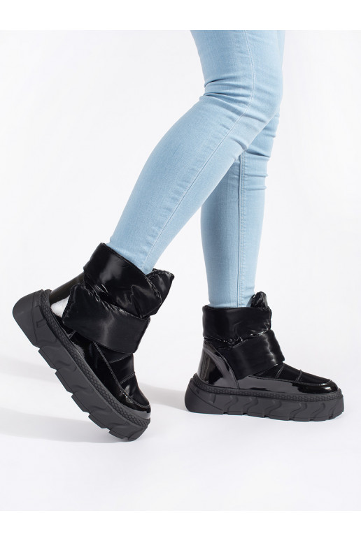 Černé zateplené dámské sněhule na hrubé podrážce