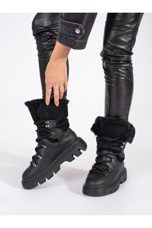 Černé dámské šněrovací sněhule s kožíškem na platformě