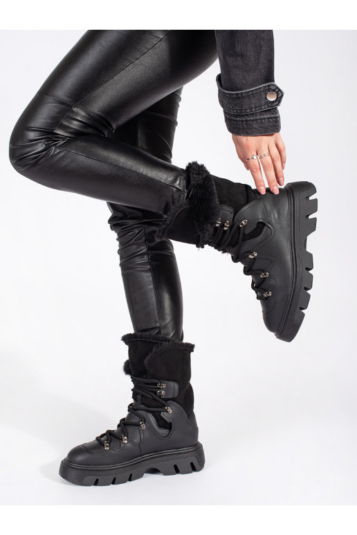 Černé dámské šněrovací sněhule s kožíškem na platformě