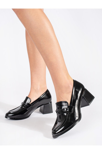 Černé dámské polobotky loafersy na podpatku