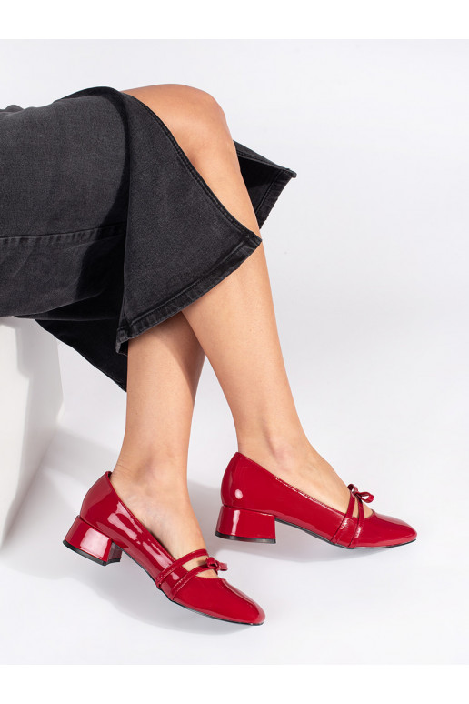 Červené lakované lodičky na nízkém podpatku