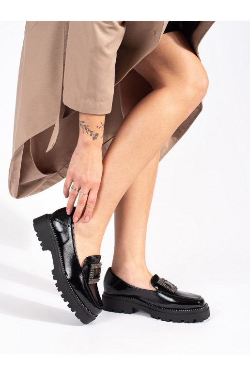 Mokasyny czarne damskie na platformie ozdobione klamrą i cyrkoniami