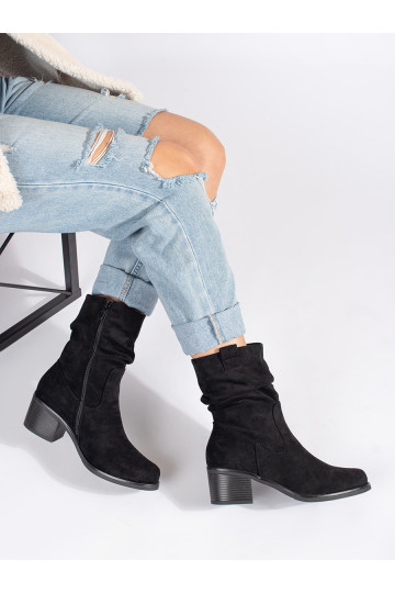 Czarne botki damskie w stylu kowbojek z marszczoną cholewką 2