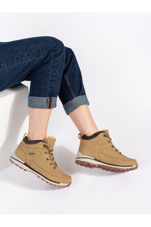 Hnědé zateplené trekové boty