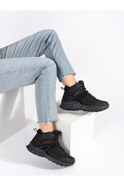 Černé zateplené trekové boty