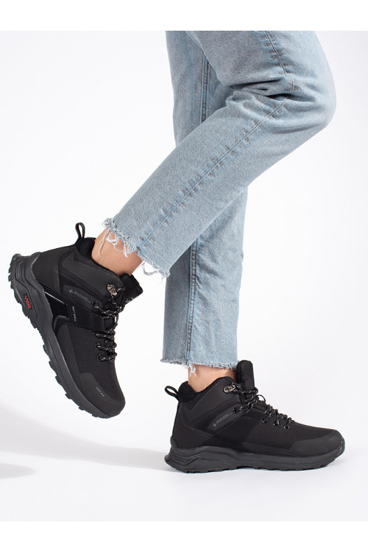 Černé zateplené trekové boty
