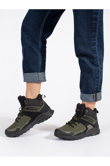 Zelené trekové boty zateplené