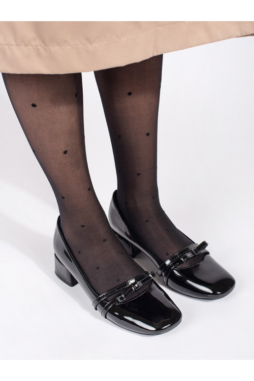 Černé lakované lodičky na nízkém podpatku