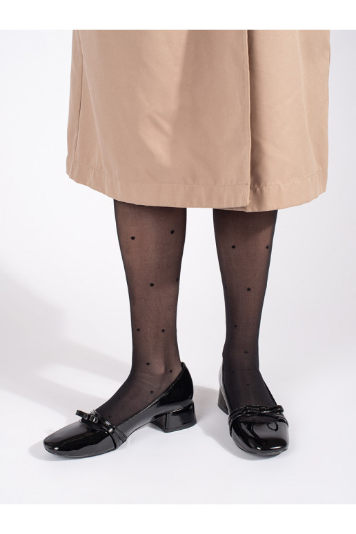 Černé lakované lodičky na nízkém podpatku